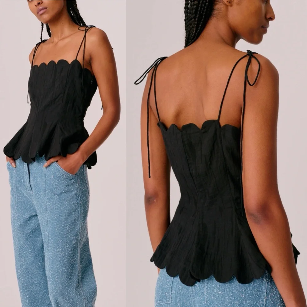 Hofmann Copenhagen Yara Linen Scalloped Blouse Black NWT Size 40 Medium - Picture 3 of 15